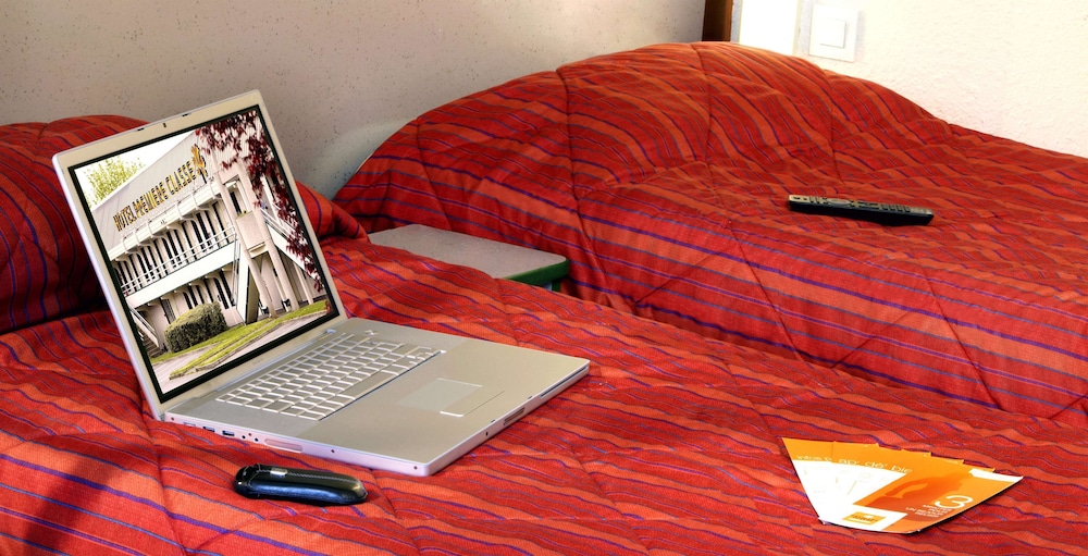 Standard Room, 1 Double Bed - Photo 10