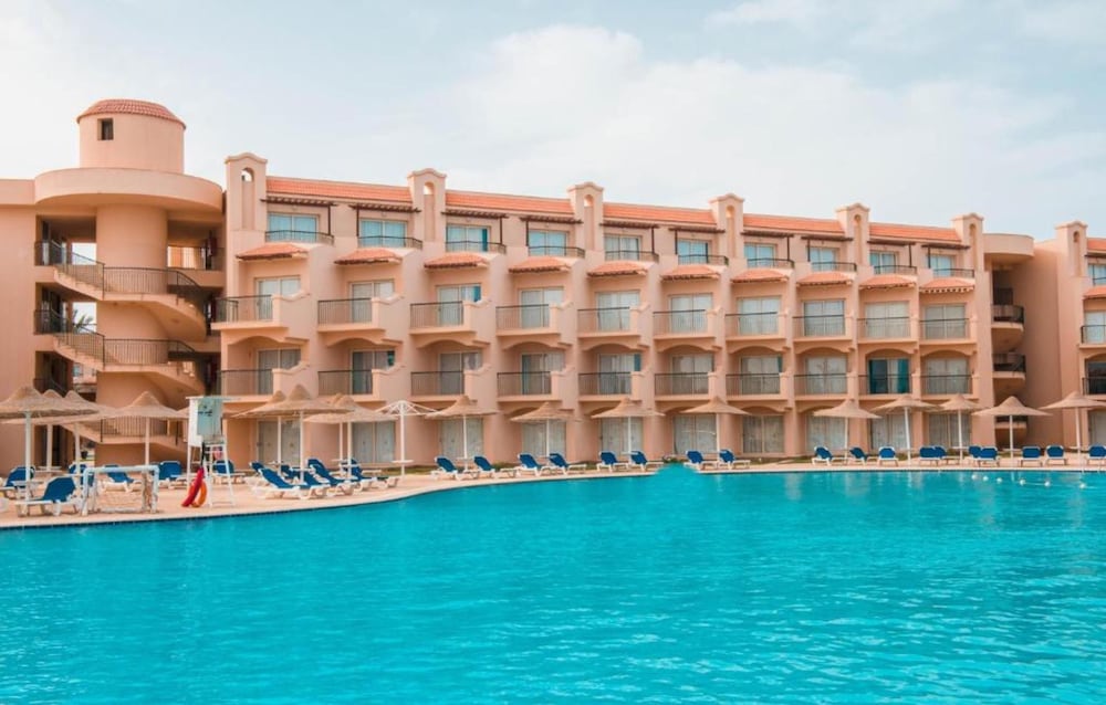 Superior Pool or Side Sea View photo 3
