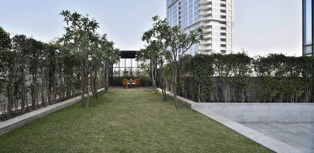 Deluxe Suite (Garden)
