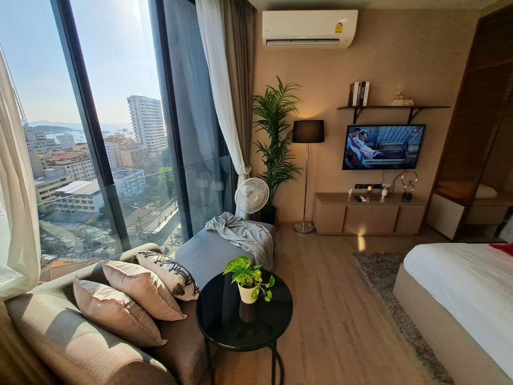 Premium Studio, City View photo 2