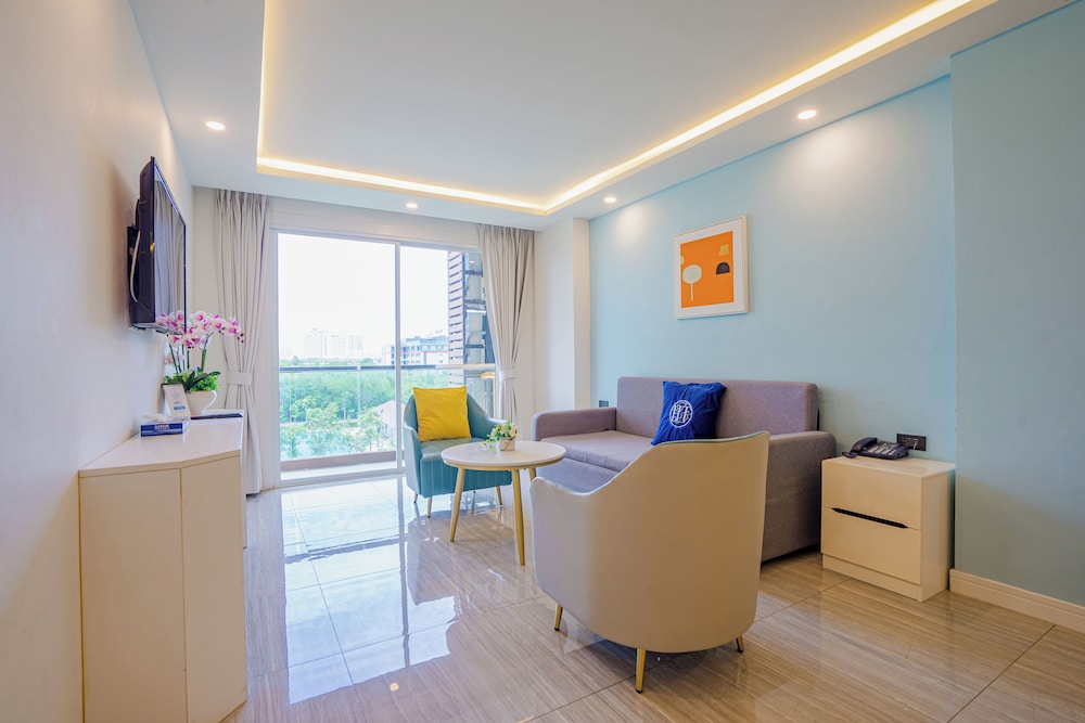 2 Bedroom Family - Photo 6