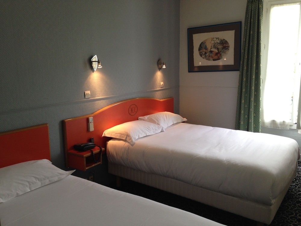 Standard Triple Room photo 2