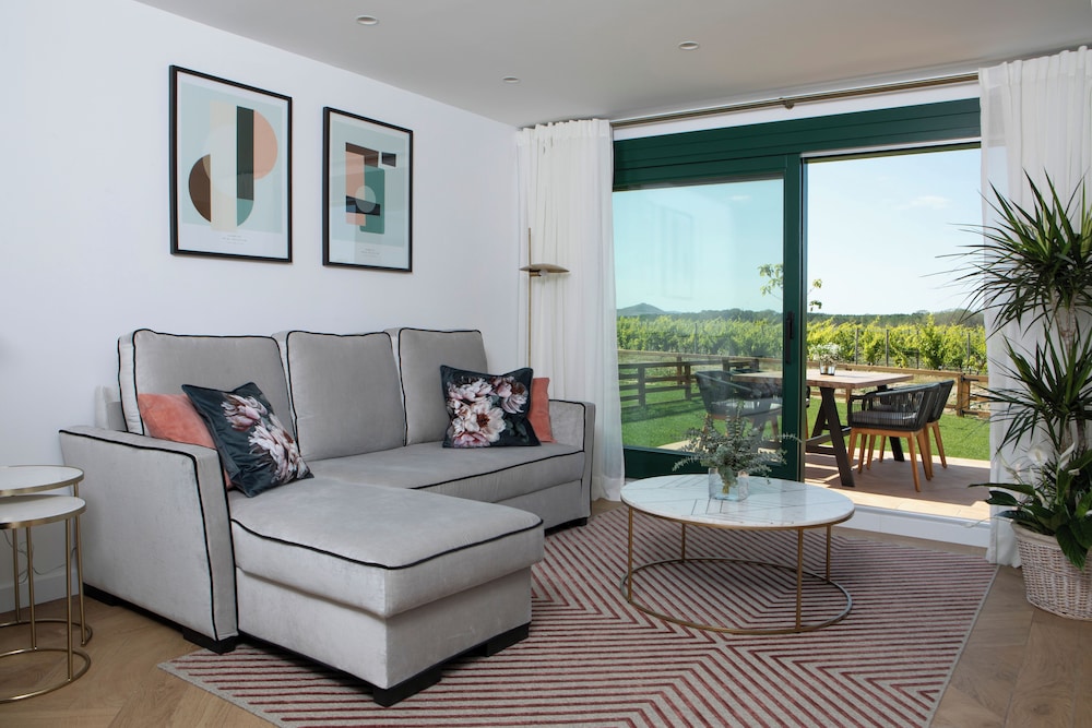 Villa photo 2