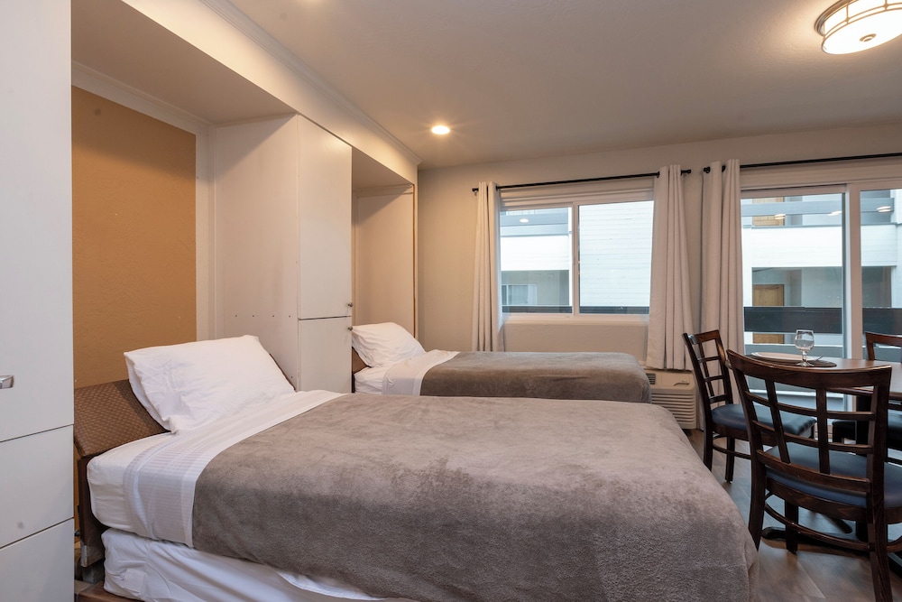 Junior Suite, 1 Bedroom - Photo 18