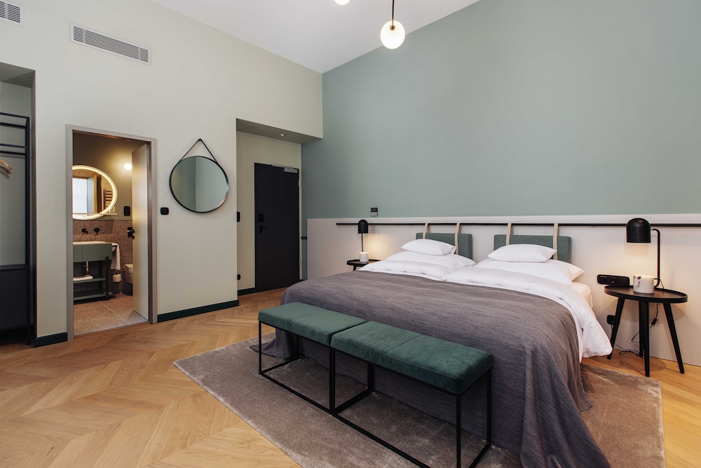 Deluxe Double Room - Photo 2