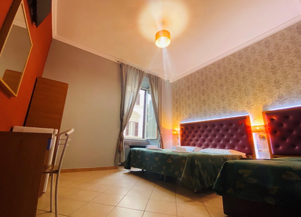 Triple Room photo 2
