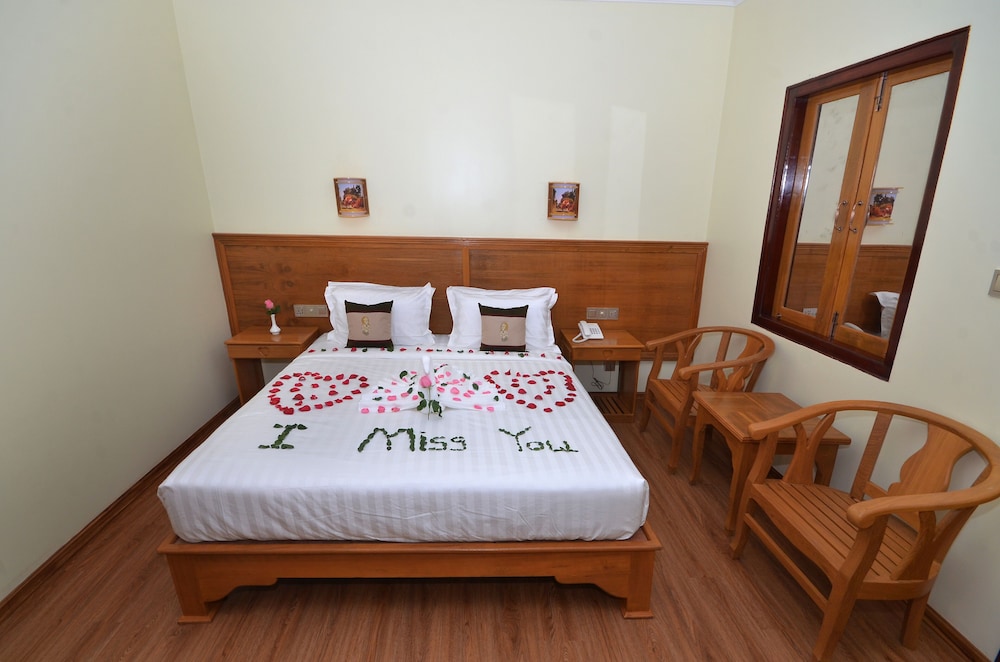 Grand Room photo 3