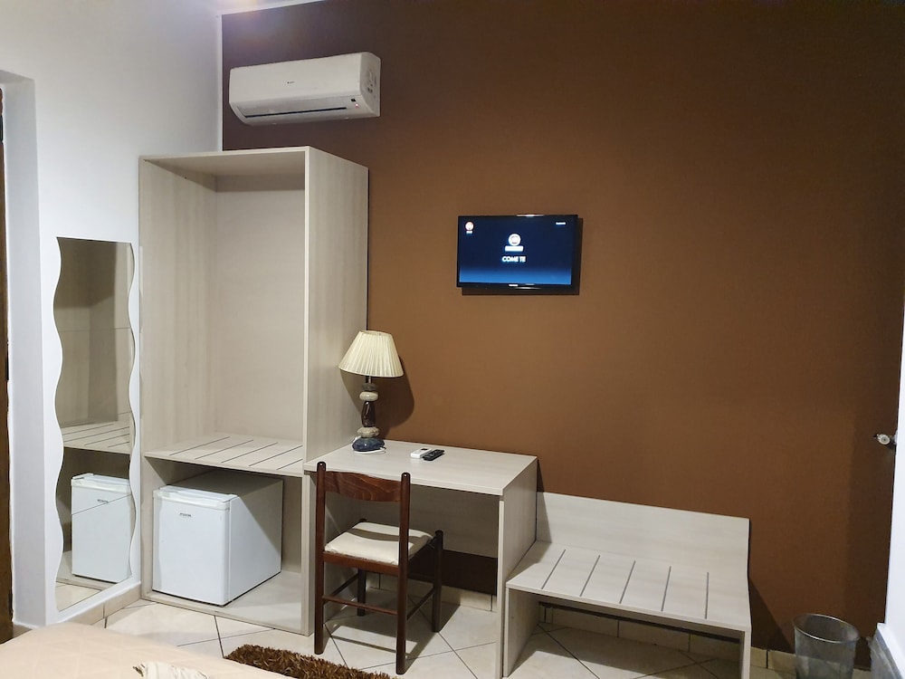 Deluxe Room, Accessible, Garden View photo 3