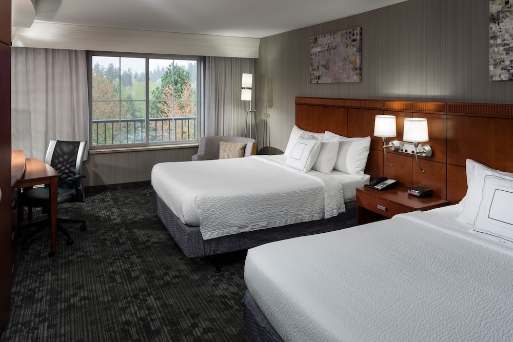 Room, 2 Queen Beds (Mobility/Hearing Access, Transf Shwr) - Photo 5