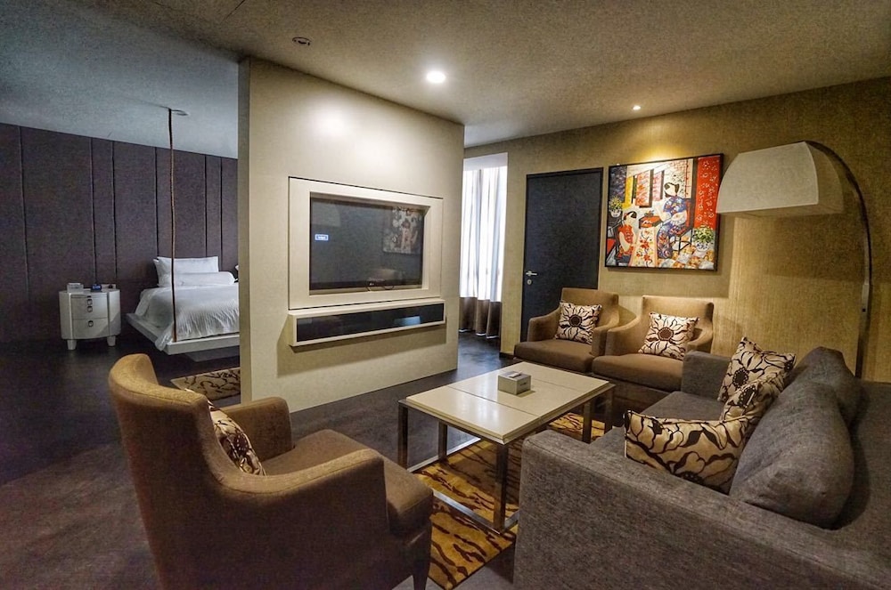 Bedrock Suite