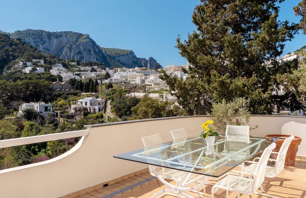 Panoramic Penthouse, 2 Bedrooms, Sea View, Tower photo 3