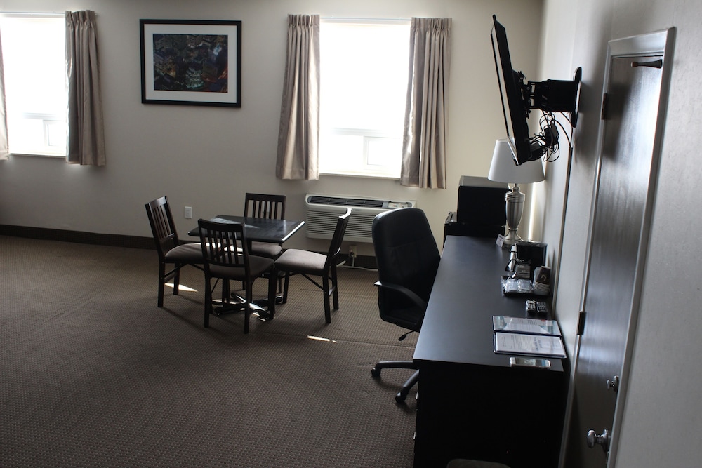Standard Room, 2 Double Beds, Non Smoking - Photo 9