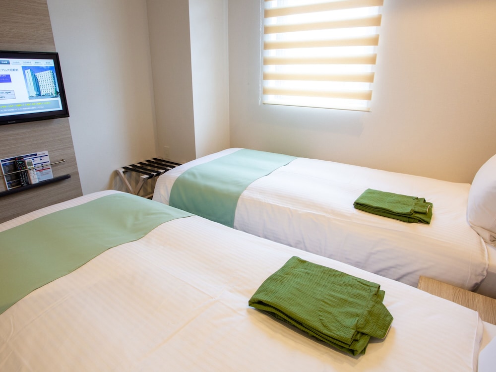 Economy Twin Room, Non Smoking - Photo 21