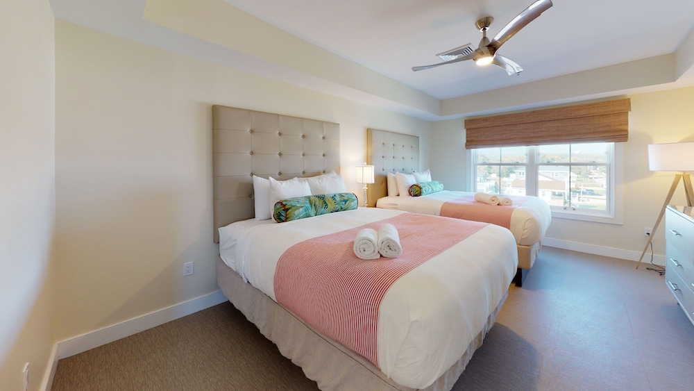 Winnapaug Pond Suite
