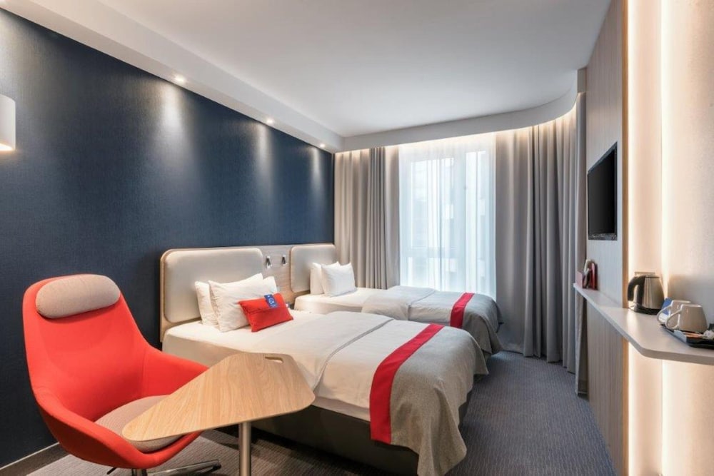 Standard Room, 2 Twin Beds (Walk-In Shower) - Photo 1