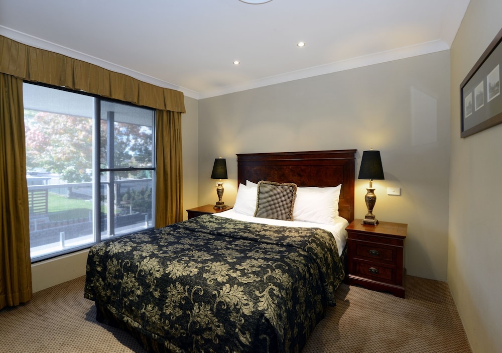 Suite, 2 Bedrooms, Kitchen photo 2