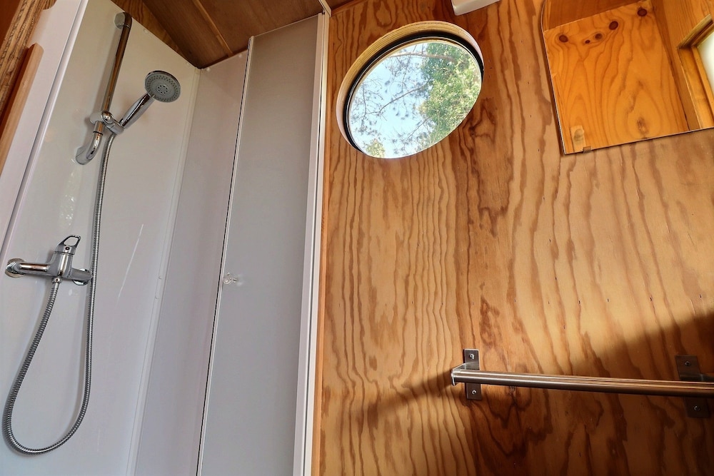 Room (RoulHotes) photo 2