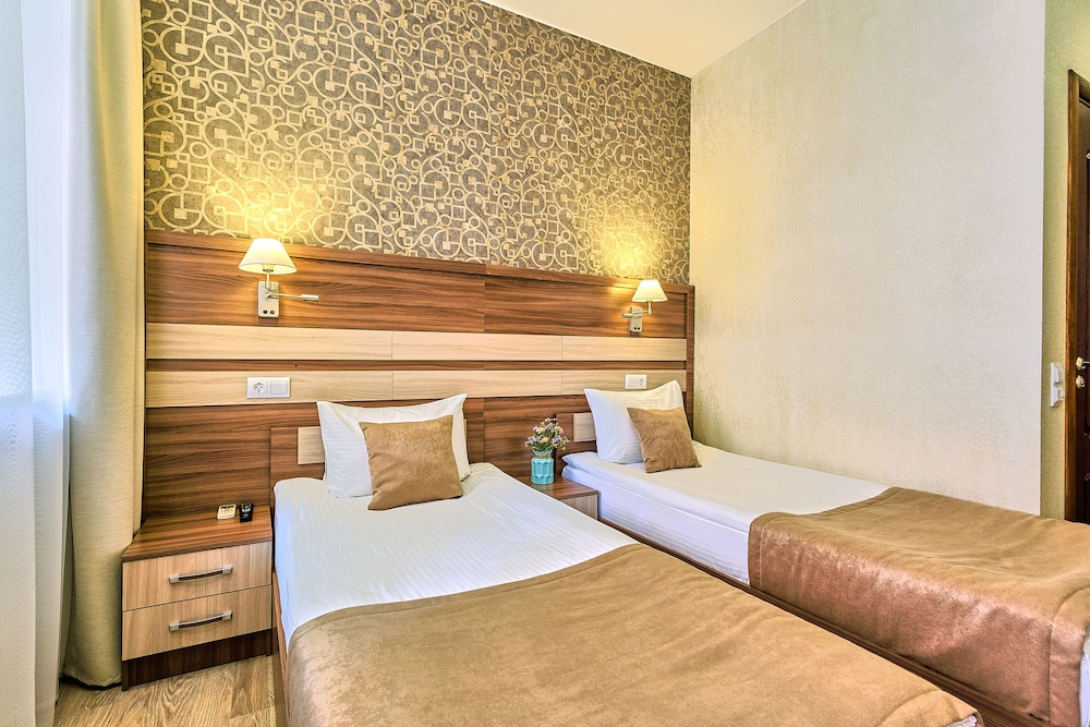 Standard Double Or Twin Room photo 2