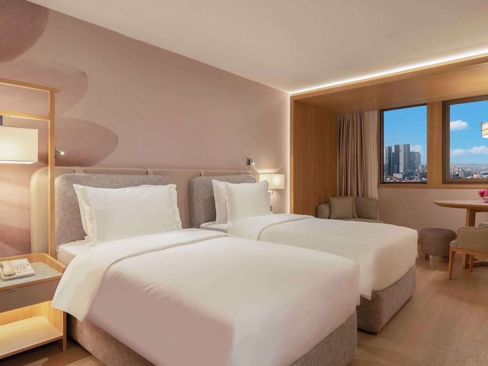 Superior Room, 2 Twin Beds, City View - Photo 3