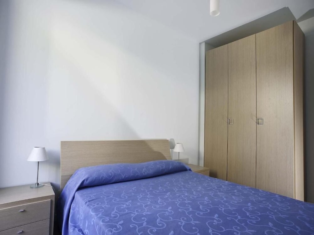 Apartment, 2 Bedrooms, Smoking, Balcony