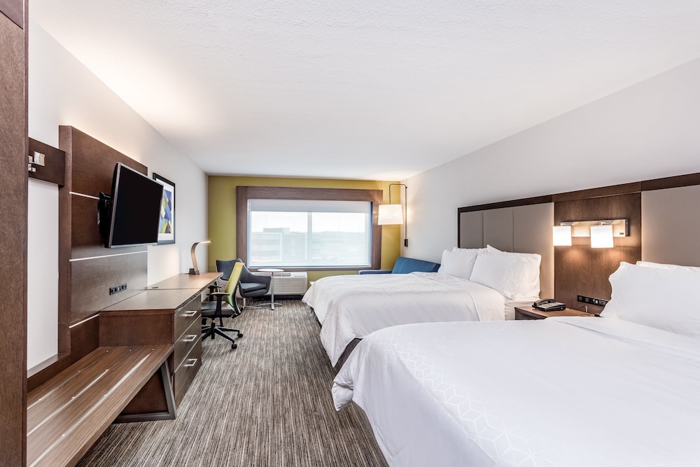 Suite, Multiple Beds