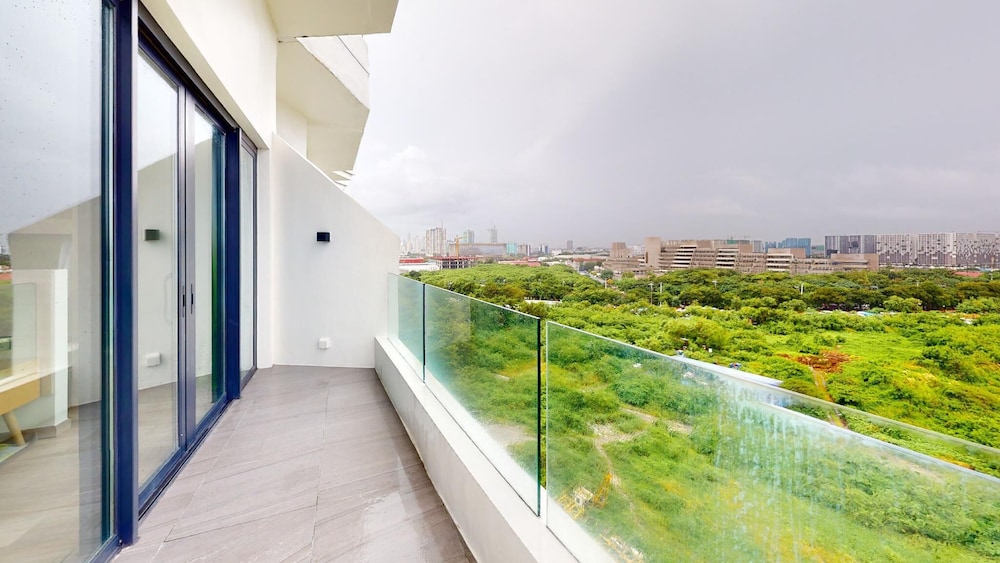 Premier Room, Bay View - Photo 8