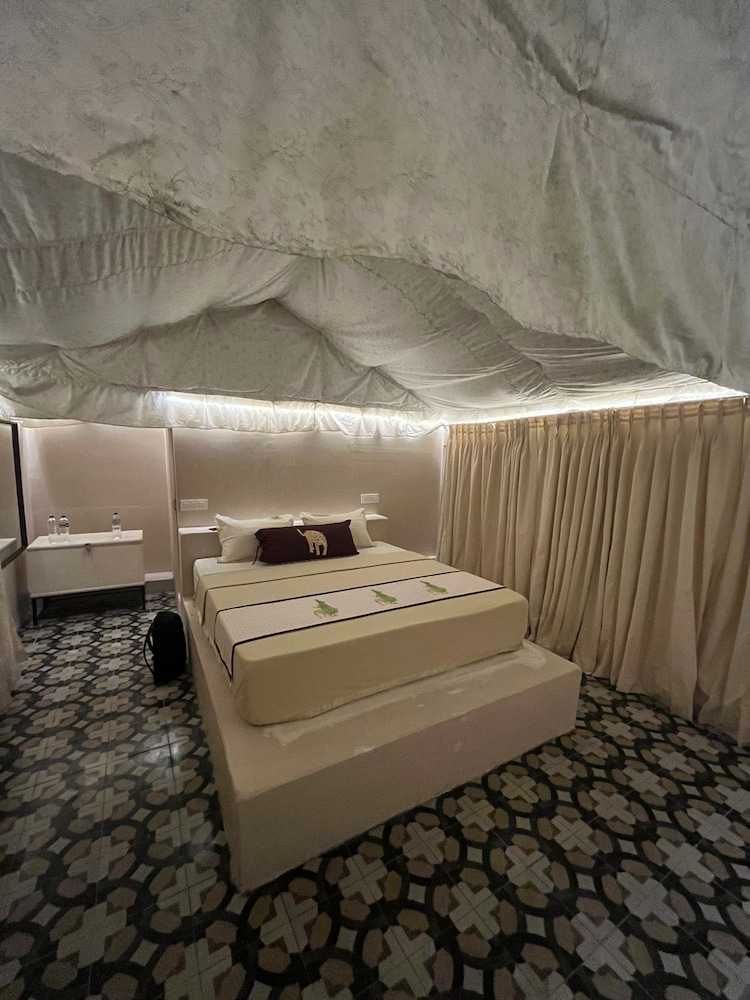 Premium Studio Suite photo 3