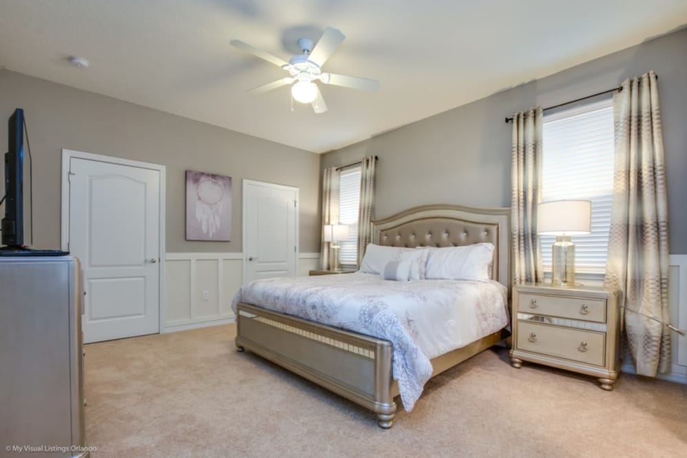 Villa (Ultimate New 8 Bedroom 6 Bathroom Win)
