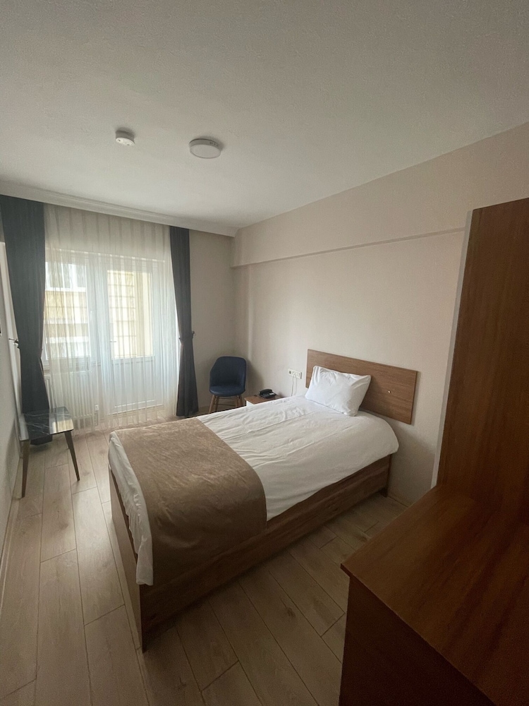 Basic Single Room photo 1