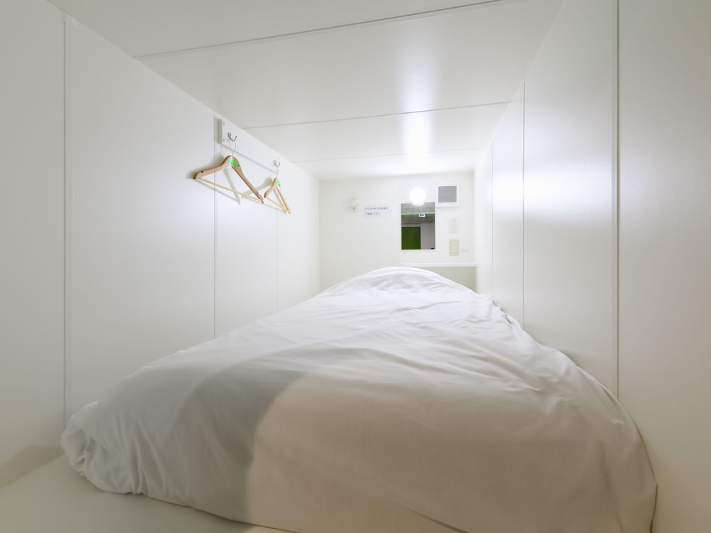 Basic Shared Dormitory, Men only, Non Smoking, Shared Bathroom