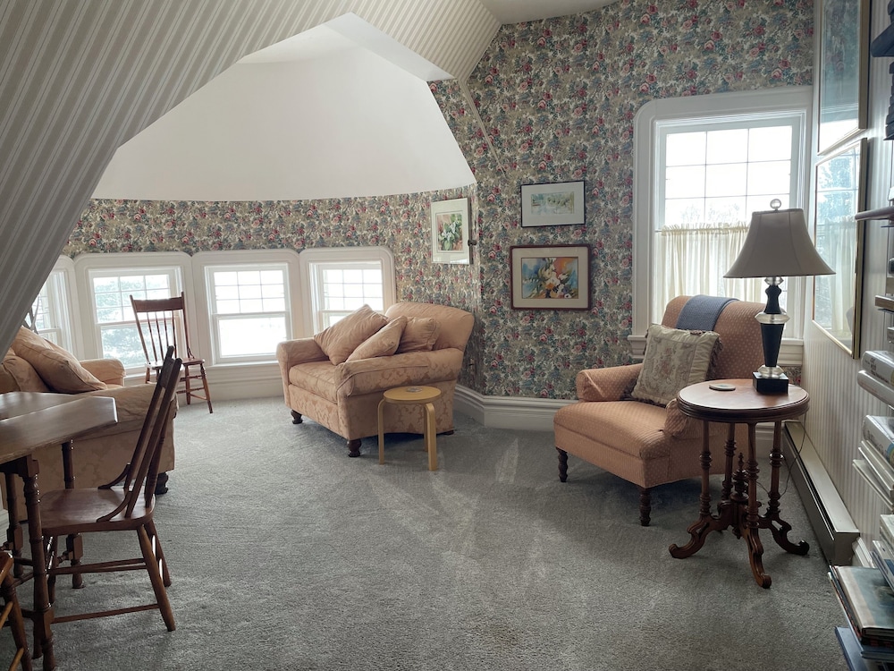 Suite, 2 Bedrooms, Lake View photo 3