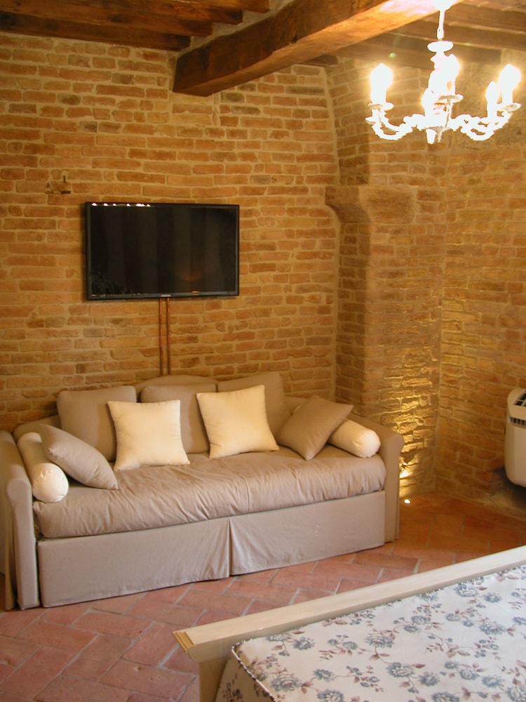 Superior Triple Room photo 3