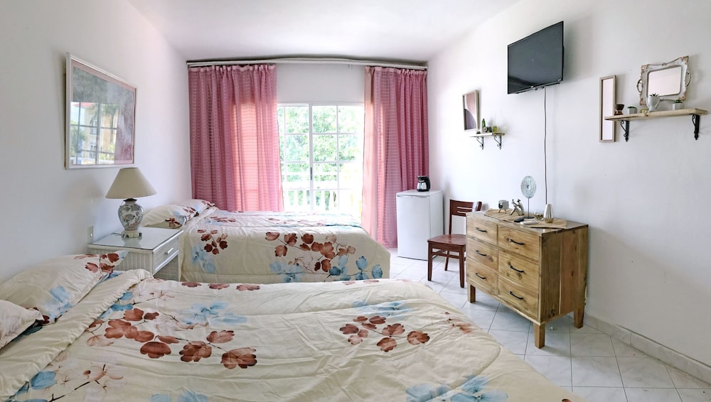 Standard Room photo 2