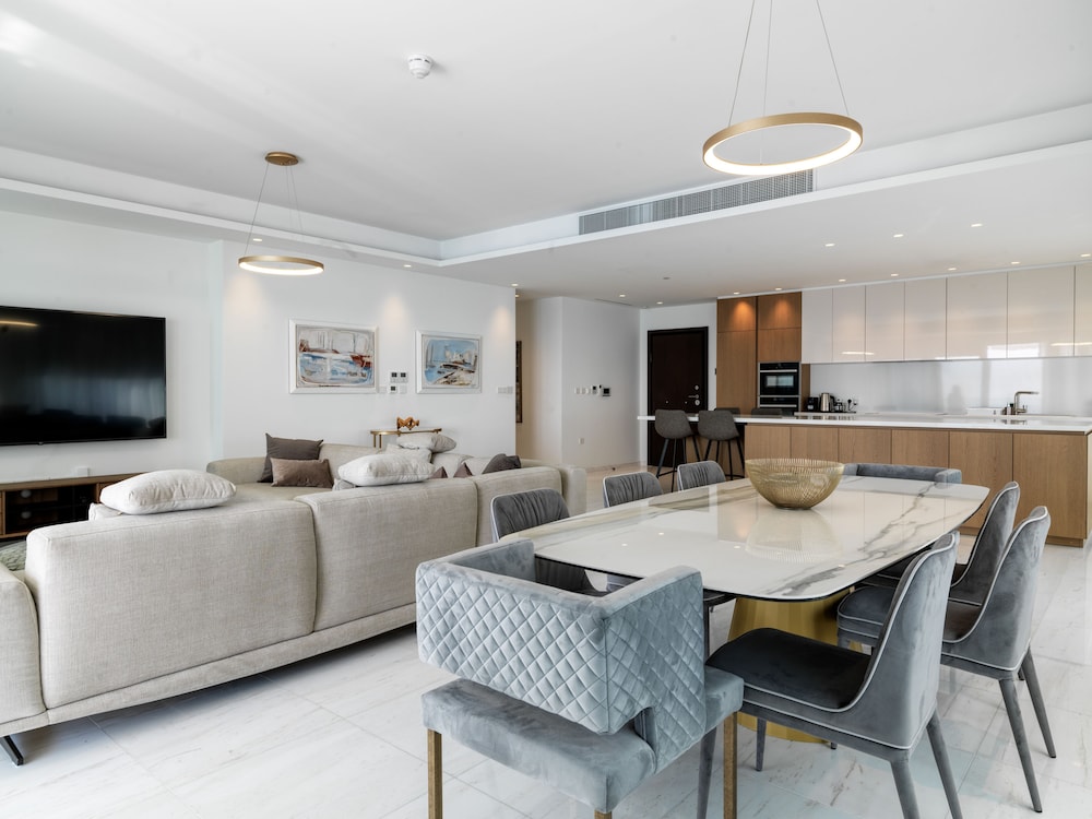 Luxury Apartment, 3 Bedrooms (9F) - Photo 29