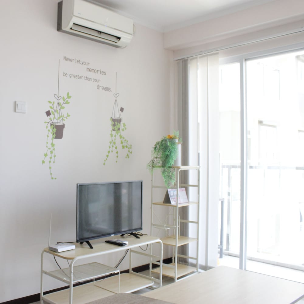 Room - Photo 4