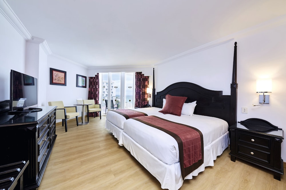 Junior Suite, 2 Bedrooms, Ocean View (Superior | U)