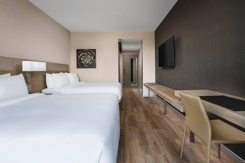 Room, 2 Queen Beds, Mountain View (Hearing Accessible) - Photo 3