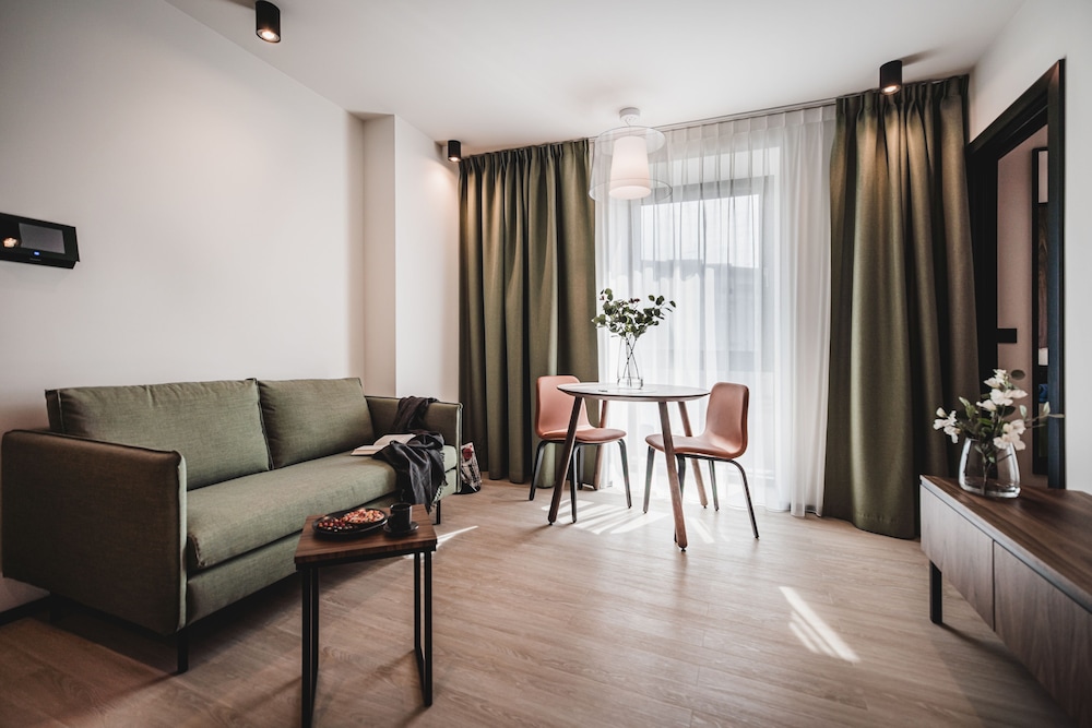 Classic Apartment - Photo 5