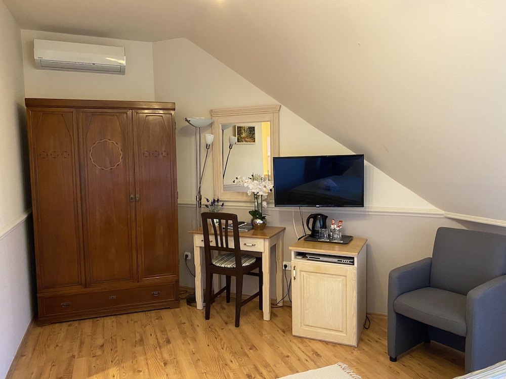 Classic Double Room (11) photo 3