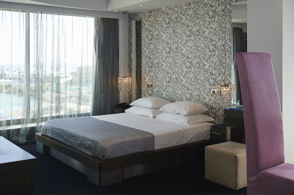 Junior Suite, Sea View - Photo 2
