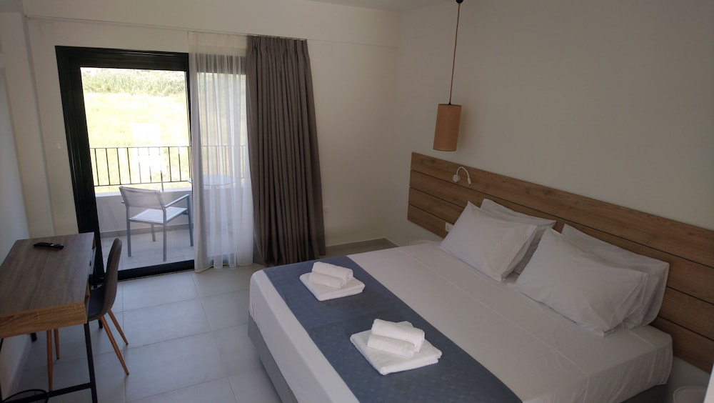 Habitación Doble | Vista lateral al mar