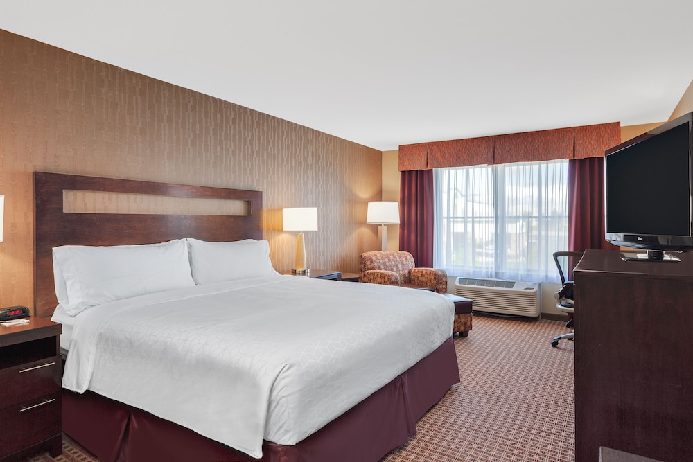 Standard Room, 1 King Bed - Photo 6