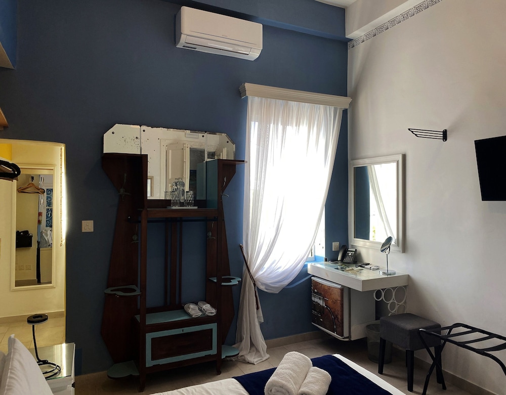 Standard Double Room photo 3