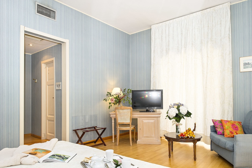 Family Quadruple Room photo 3