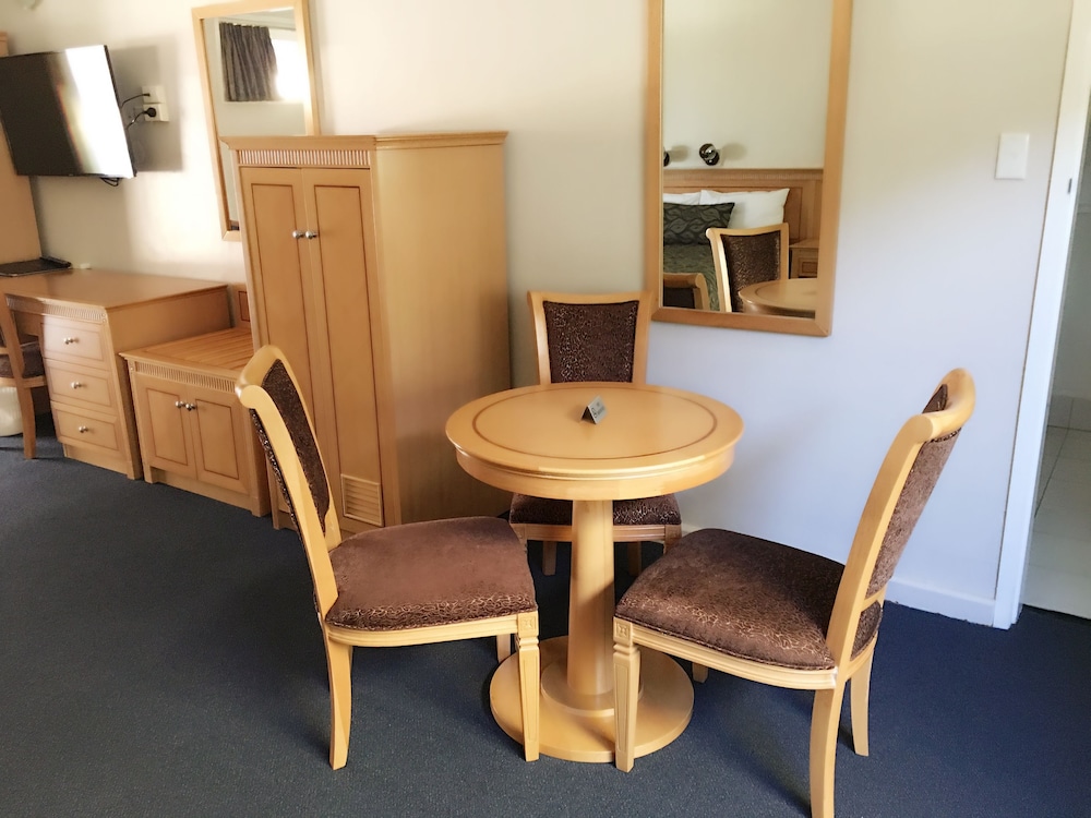 Standard Room, Non Smoking (Twin Share) photo 2