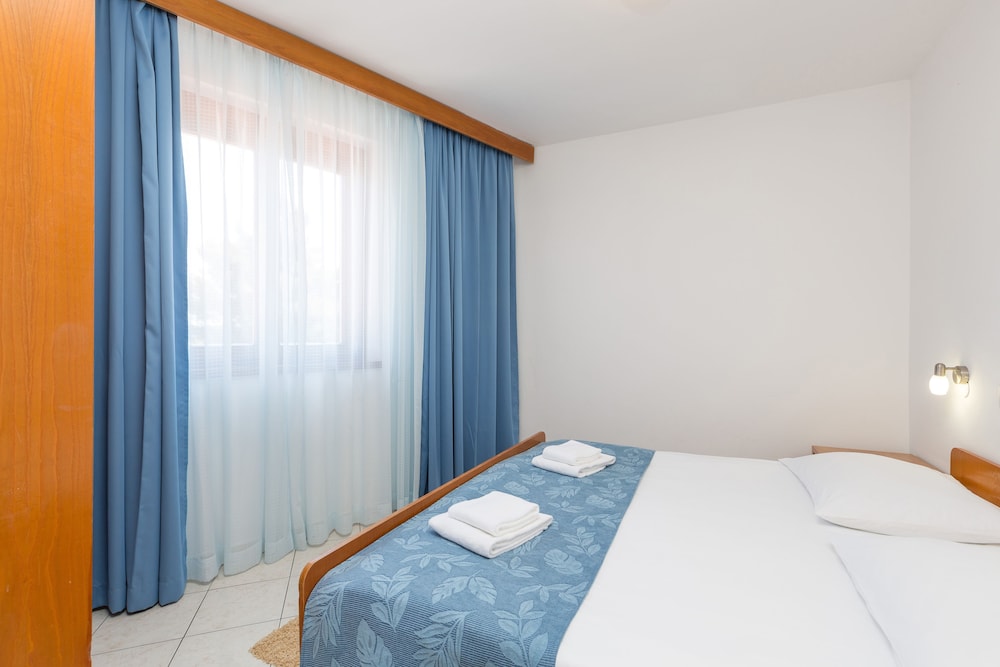 Standard Apartment, 1 Bedroom, Balcony, Sea Facing photo 1