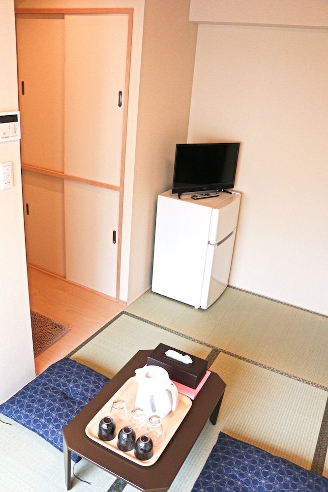 Triple Room (1B) photo 2
