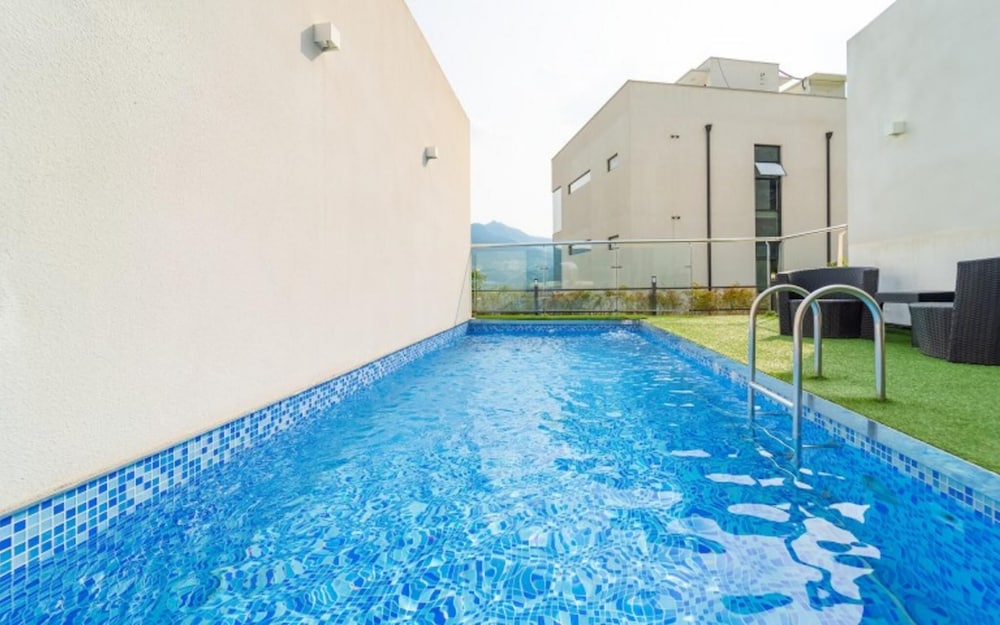 Room (POOLVILLA 103 (Duplex) (Random Room)) - Photo 2