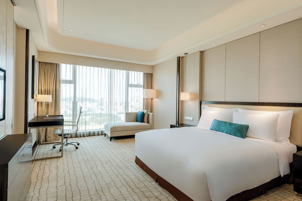 Basic Single Room