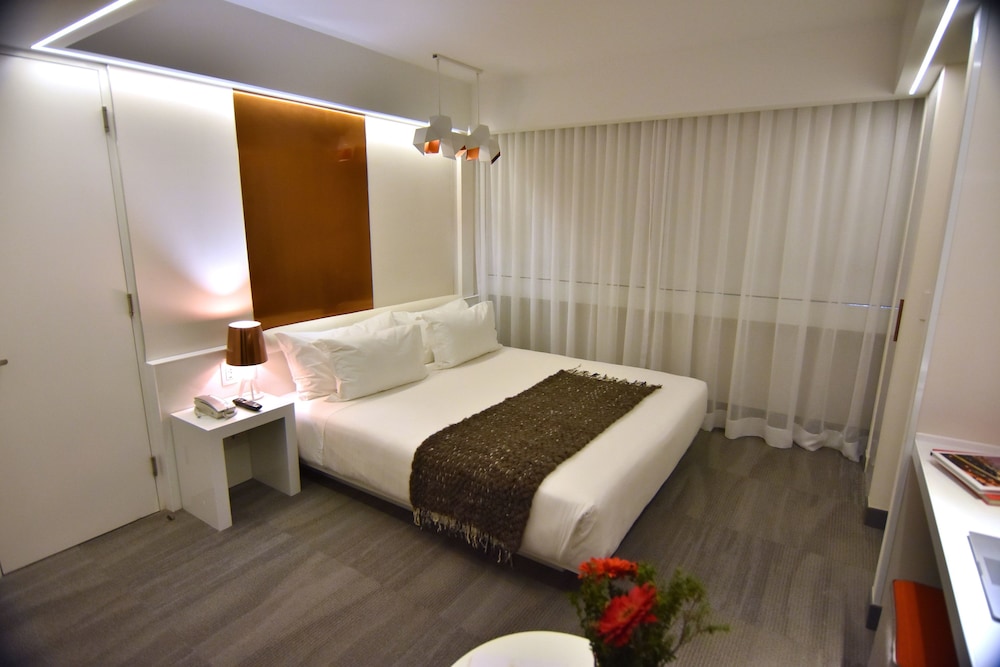 Superior Single Room, 1 King Bed - Photo 12